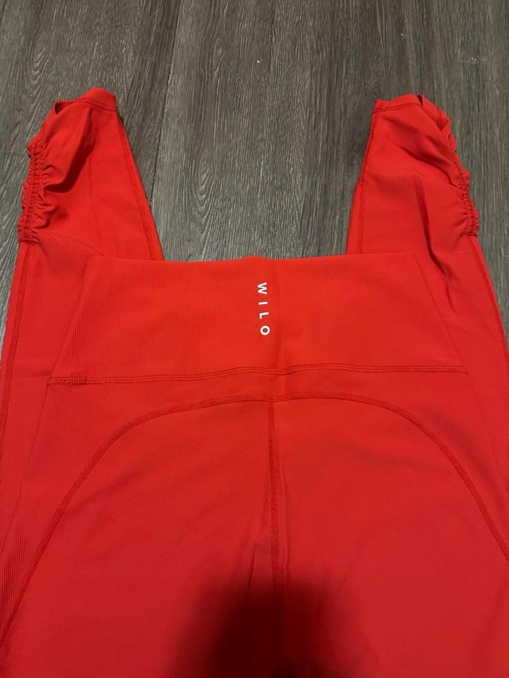 Wilo The Label Ribbed Ruched Leggings in Cherry Red - Size L - Picture 3 of 5